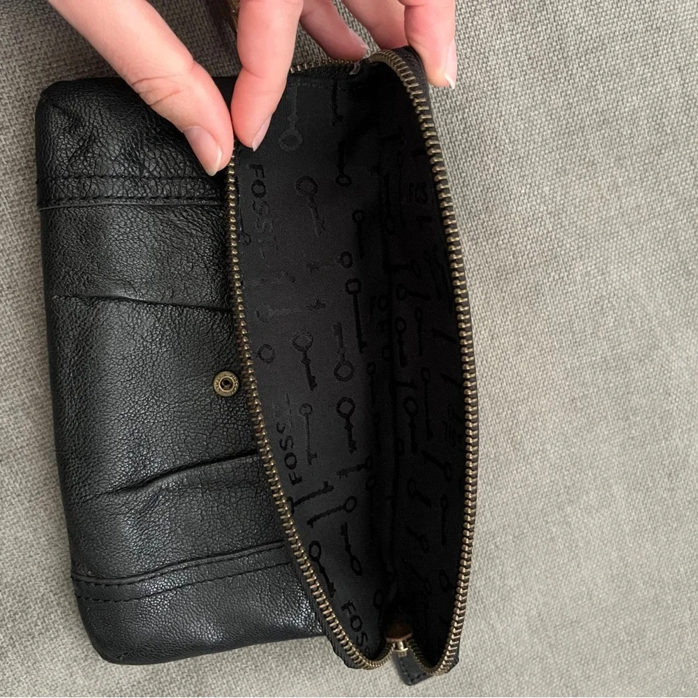 Vintage Fossil Black Emory Leather Fold Over Wristlet Wallet